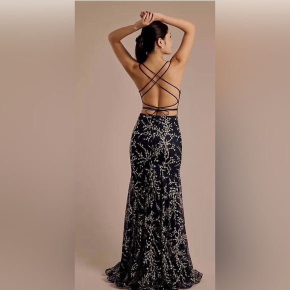 Black and Silver Cowl Neck Sleeveless Maxi Gown - Picture 5 of 5